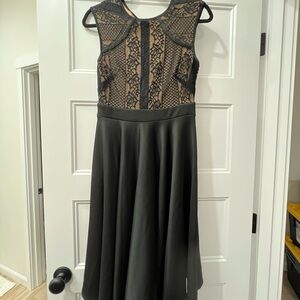 VENUS Black and Tan Lace Midi Dress